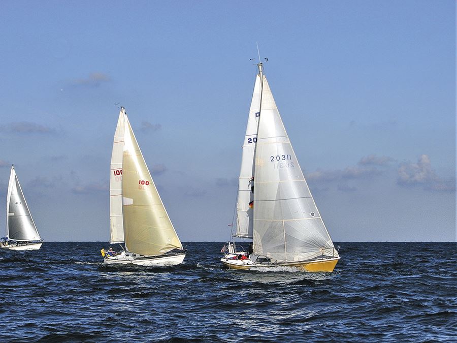 best sailboat for great lakes