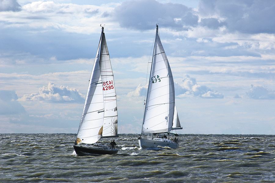 best sailboat for great lakes